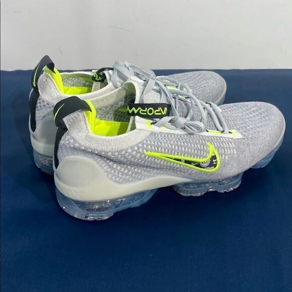 Nike Air Vapormax 2021  - Picture 5 of 9